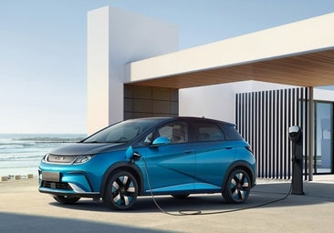 Dónde encontrar los puntos de recarga para eléctricos más baratos este verano