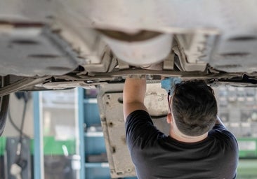 ¿Es mejor reparar o sustituir las piezas del coche tras un accidente?