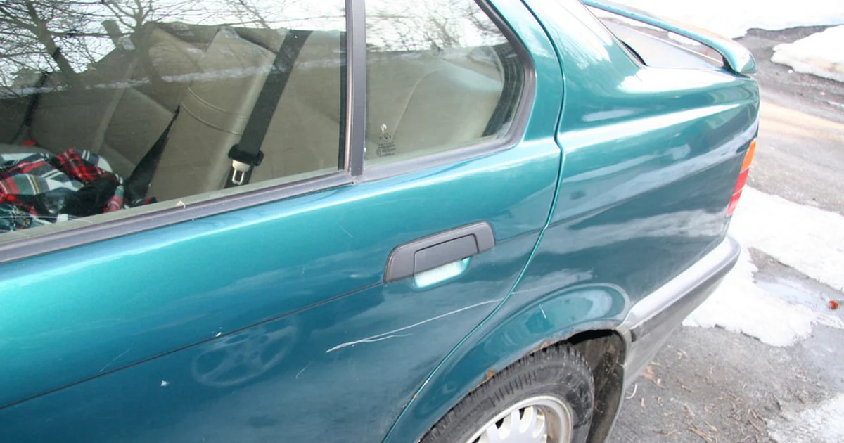 Cinco trucos caseros para eliminar rayones del carro en pocos