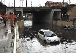 Cuándo se hace cargo el seguro del coche de los daños a causa de riadas o inundaciones