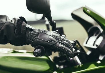 Frenos ABS y CBS en las motos, ¿cuáles son las diferencias y por qué es importante saberlo?