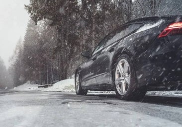 Cómo reducir el riesgo si nos encontramos hielo o nieve en la carretera