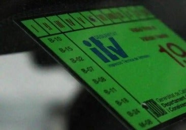 Por qué la pegatina de la ITV seguirá siendo obligatoria en 2024