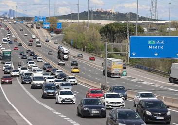 Las 5 ciudades españolas donde mejor se conduce, según un estudio: en Madrid se respetan más los límites de velocidad