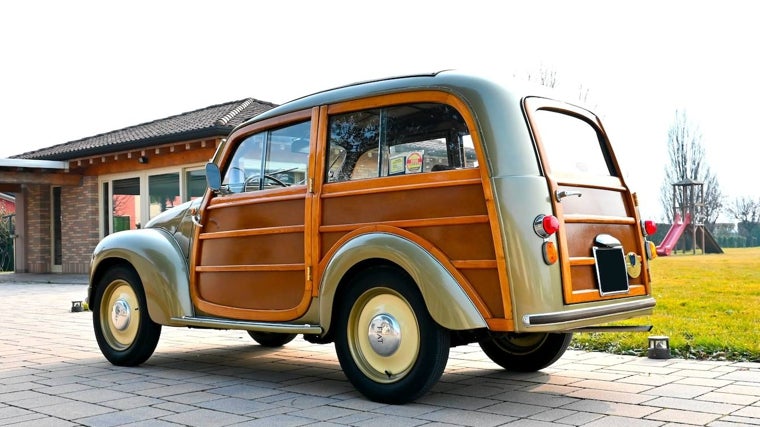 Un 500 C carrocería Giardiniera, en madera.