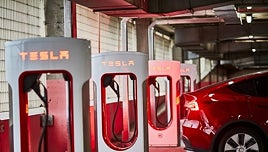 Pasos para instalar un punto de recarga para coches eléctricos en mi garaje