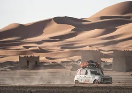 Chatarras Raid: el desierto pone a prueba a los vehículos 'del pueblo' con más de 15 años