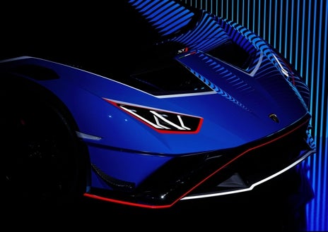 Imagen secundaria 1 - Lamborghini rinde homenaje a su icónico superdeportivo con una edición limitada