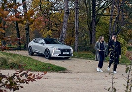 DS añade la motorización Hybrid a su DS 4