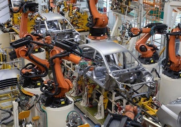 El superávit de la automoción española crece un 28% hasta abril