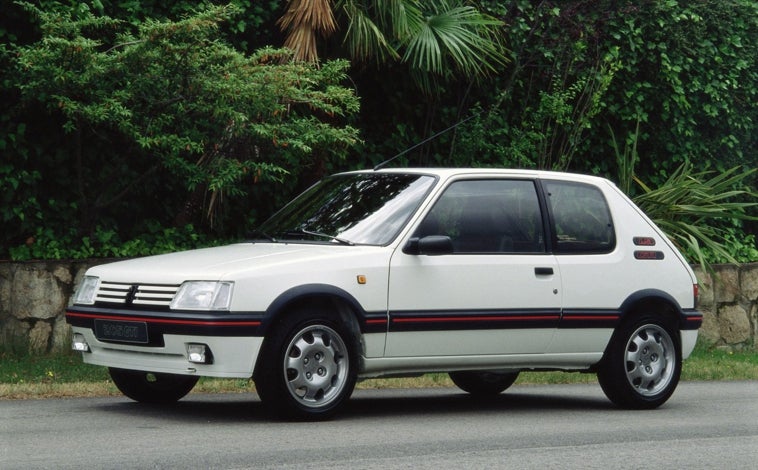 Imagen principal - Las versiones GTi del Peugeot 205 son muy valoiradas en la actualidad