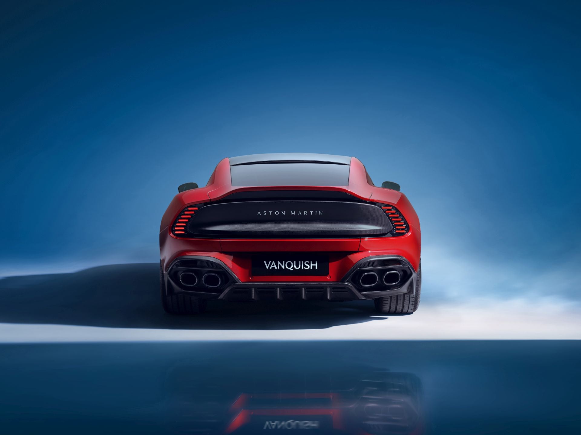 El Vanquish refina el sistema de control electrónica de tracción de los DB12 y Vantage.