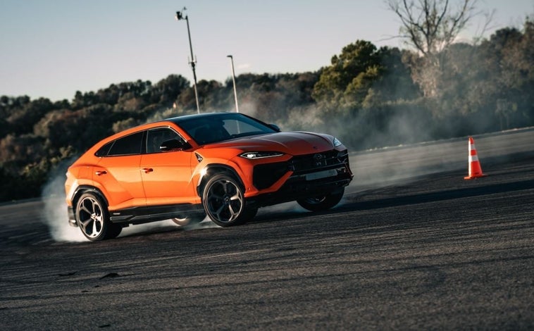 Imagen principal - Lamborghini Urus SE