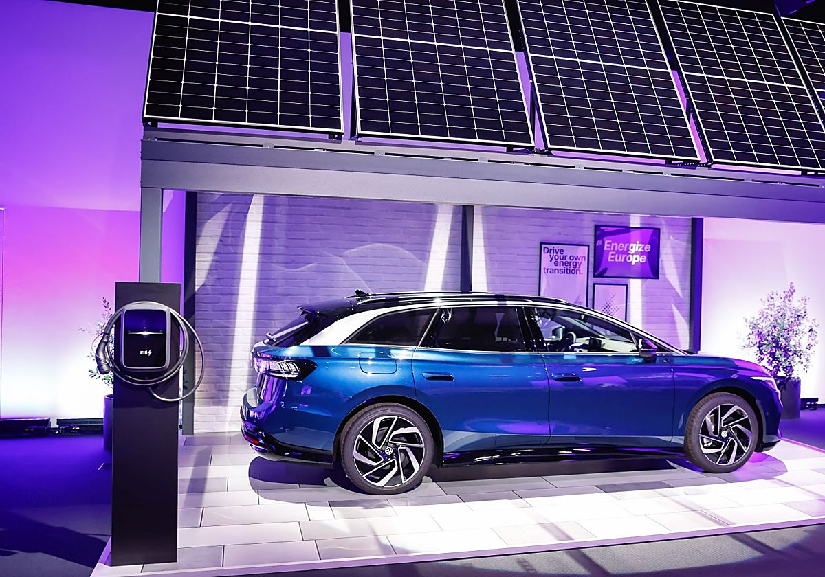 Paneles solares para la recarga del vehículo eléctrico