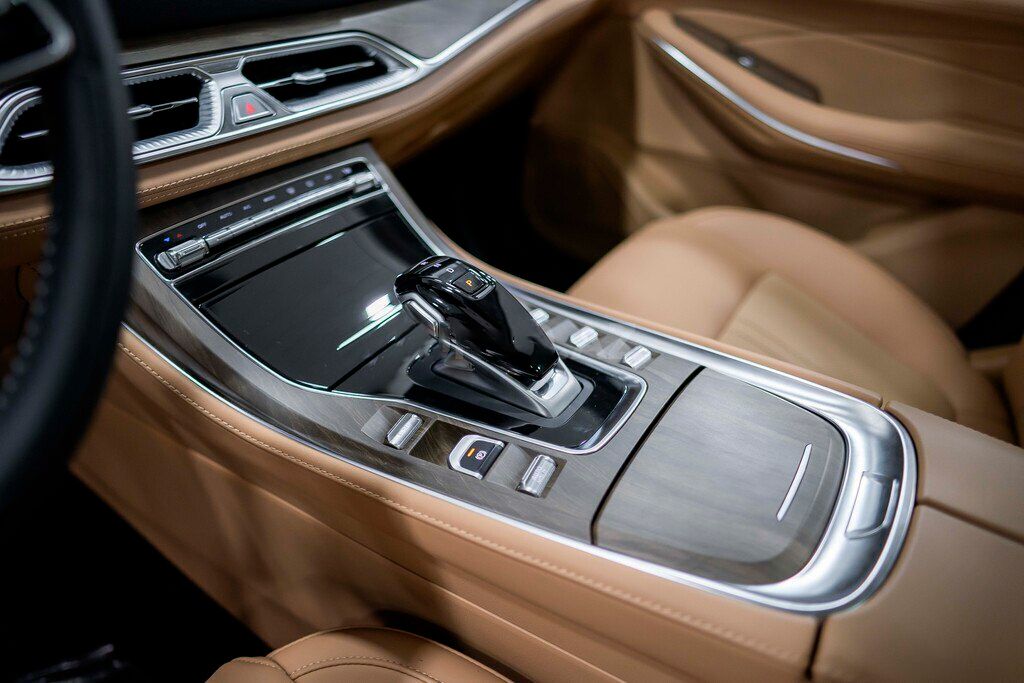 DFSK E5, un interesante SUV de siete plazas, híbrido enchufable