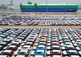 El superávit comercial del automóvil en España se desploma un 66,41%