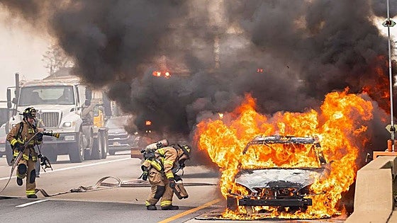 Vídeo | ¿Hay riesgo de que se incendie mi coche eléctrico? Contestamos a las dudas