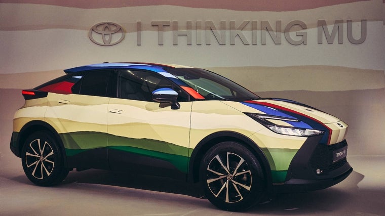 Toyota C-HR Hybrid Thinking Mu