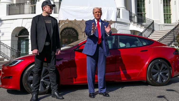Las ganancias de Tesla se desploman casi un 71% tras la incursión política de Musk