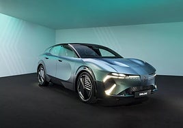 Eléctrico de  hidrógeno y con fibra de carbono: el coche que reduce las emisiones de CO2 en un 90% durante su vida útil