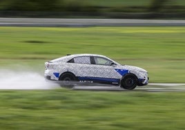 A390, Así será el primer sport fastback de Alpine