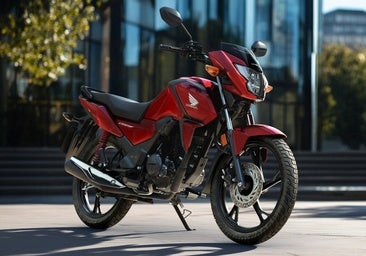 Nueva Honda CB125F: rediseño y más tecnología para la robusta moto de iniciación