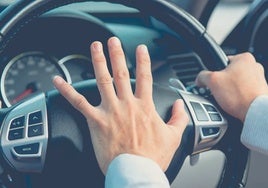Cada vez somos más cívicos, pero el 50 % de los conductores reconoce que insulta a otros