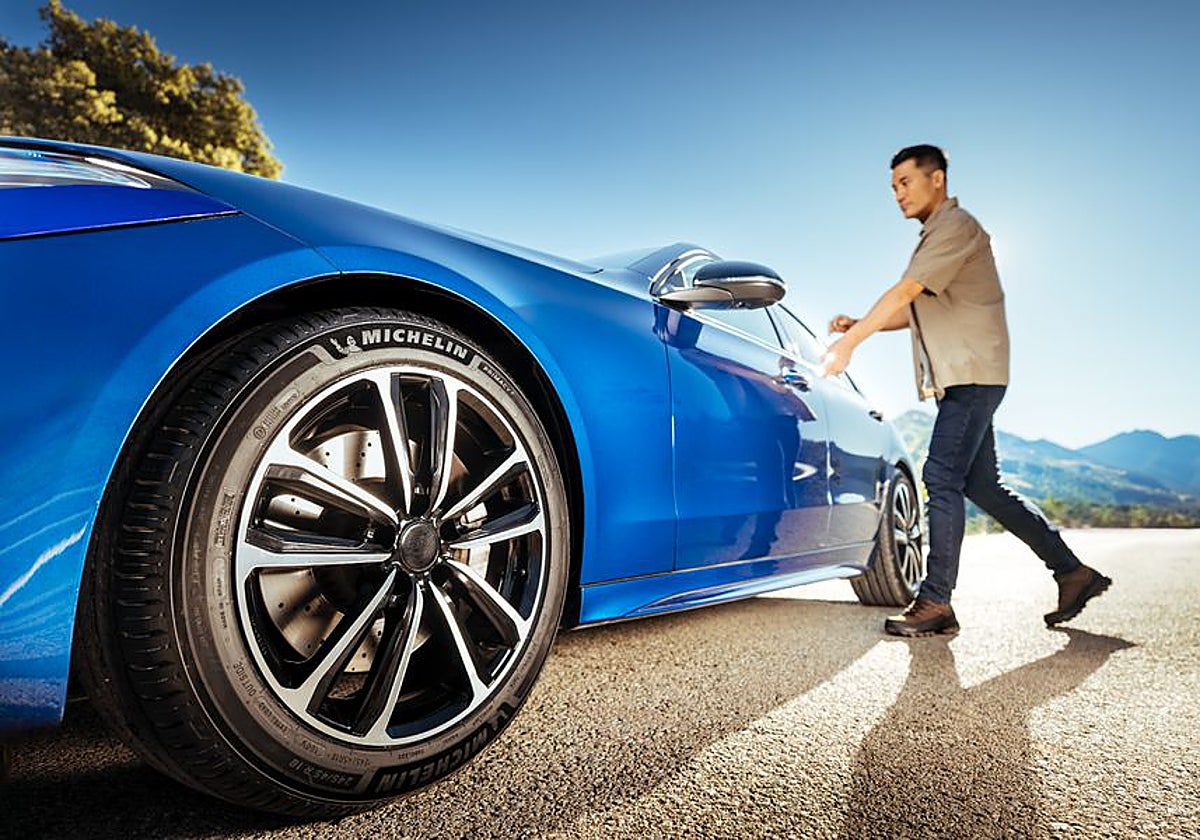 Responde a las características de las berlinas y SUV, independientemente de su tipo de motor