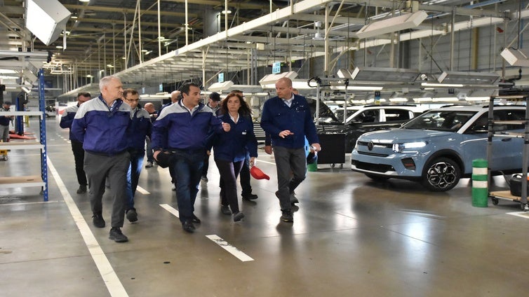 El CEO de Stellantis acelera la producción del Citroën C3 y Opel Frontera en Eslovaquia