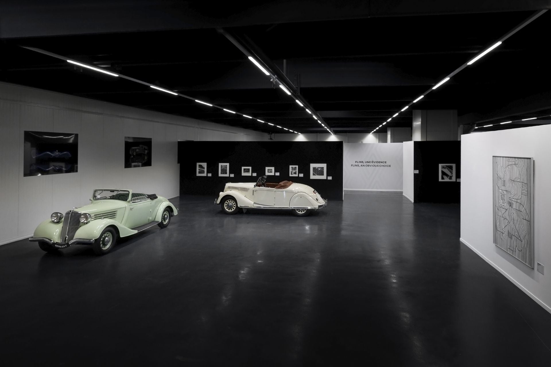 El tesoro automovilístico está formado por cientos de vehículos cuidadosamente conservados y restaurados, estos vehículos abarcan la historia de Renault desde el primer coche construido por Louis Renault en 1898 (Tipo A) hasta los modelos de antes de la guerra, los coches de Fórmula 1, los emblemáticos Alpine y los visionarios coches conceptuales