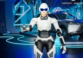 La marca, impulsada por la Inteligencia Artificial, introducirá a AiMOGA, un asistente personal capaz de hablar 10 idiomas