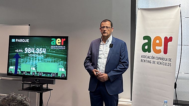 El presidente de la Asociación Española de Renting de Vehículos, José-Martín Castro Acebes, ha presentado los datos completos del sector al cierre del primer semestre de 2025