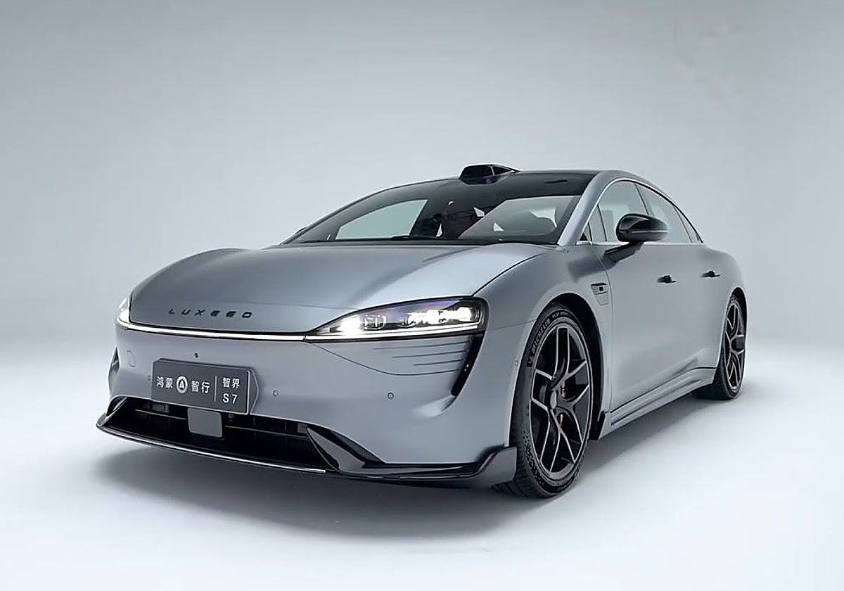 El Luxeed S7, el sedán eléctrico del Grupo Chery.