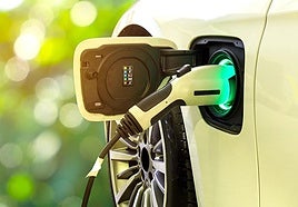 Los ecologistas dudan de las emisiones reales de los coches híbridos enchufables