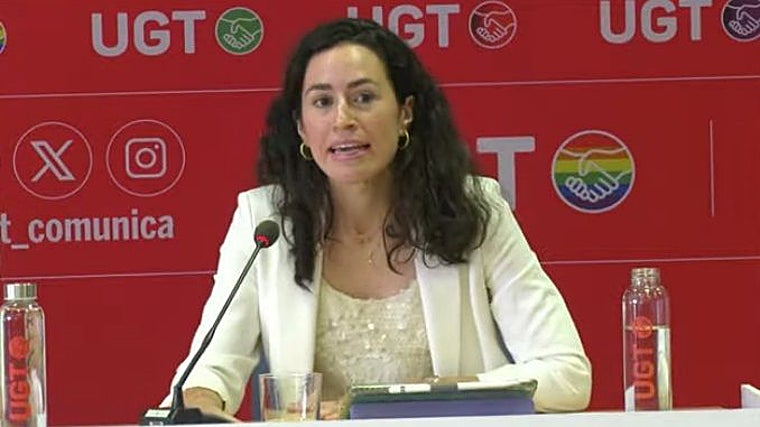 Laura Vélez de Mendizábal, experta en movilidad eléctrica de T&E en España