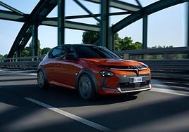 Lancia cierra el relanzamiento de la marca con las versiones deportivas del Ypsilon