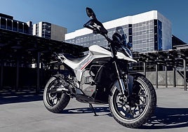Nueva Ultraviolette X-47 Crossover, la primera moto con radar integrado de serie