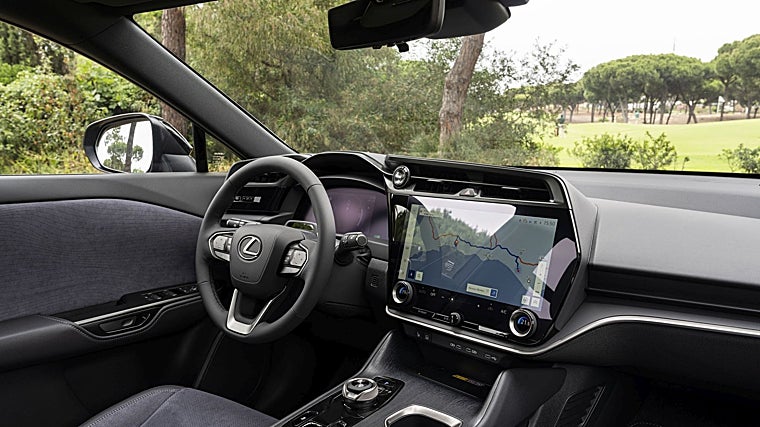 RZ 550e F SPORT, Deportividad y Diseño en el Primer F SPORT Eléctrico de Lexus