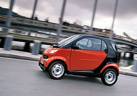 Del Swatch al Smart, la historia de un visionario y su coche urbano