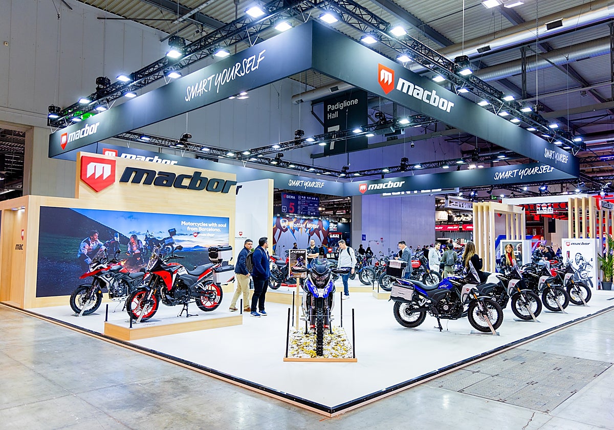 Stand de Macbor en el salón de la moto de Milán 2025
