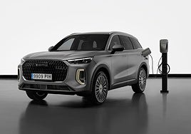 EBRO suma a su gama el s900 PHEV: un SUV grande de hasta 7 plazas con enchufe