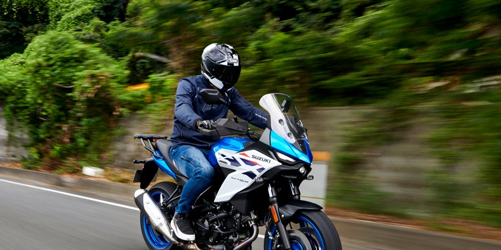 Suzuki presenta su nueva sport-touring de media cilindrada, la SV-7GX