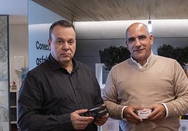 Los creadores de la baliza V16 revelan cuál era su idea original antes de crear este dispositivo: «Era un producto que se conectaba al móvil»