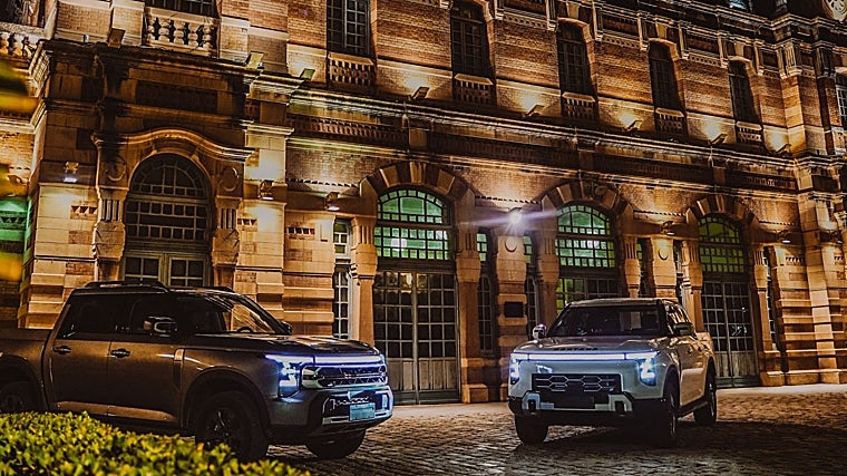 Los primeros modelos Pick-Up que saldrán de la rehabilitada fábrica de Linares