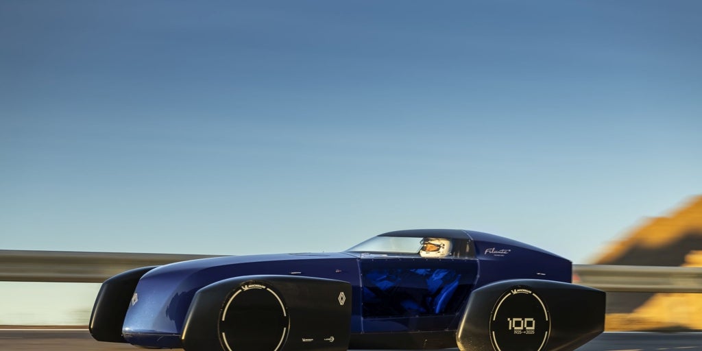 Récord eléctrico: más de 1000 km sin repostar en 10 horas y a velocidad de autopista