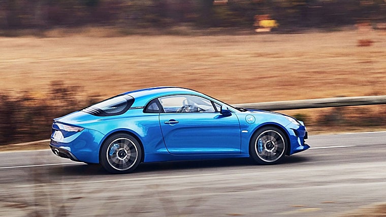 O A110 proporciona o máximo prazer de condução, uma sensação magistral e uma excelente relação potência/peso.