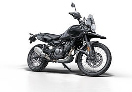 Royal Enfield lanza la Himalayan 450 Mana Black, una versión aún más aventurera