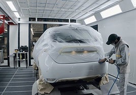 Renault da una segunda vida a 6.000 coches en sus plantas Refactory de España
