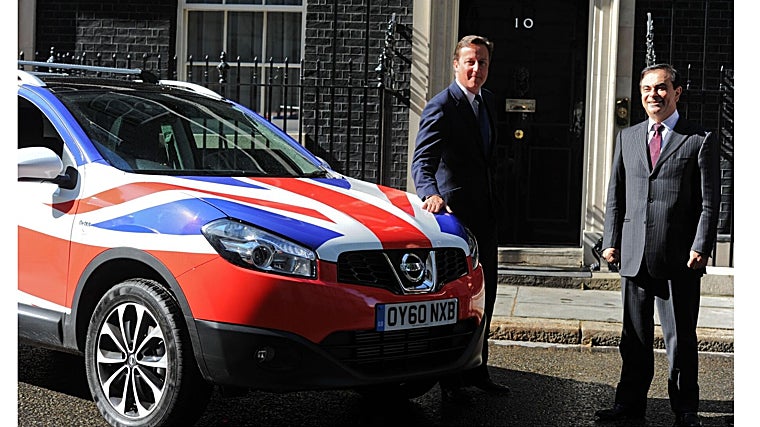 Ghosn presenta el Qashqai al primer ministro británico David Cameron