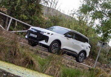 Ebro s700 PHEB: un SUV bien acabado y para todo uso